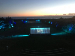 Pacific Reef Hotel & Light Show